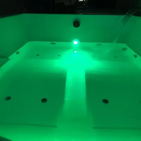 L Appar-t Du Grand Bois Jacuzzi Apartment