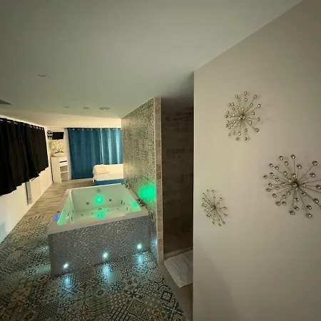 Apartment L Appar-t Du Grand Bois Jacuzzi
